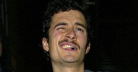 Orlando Bloom z wąsikiem