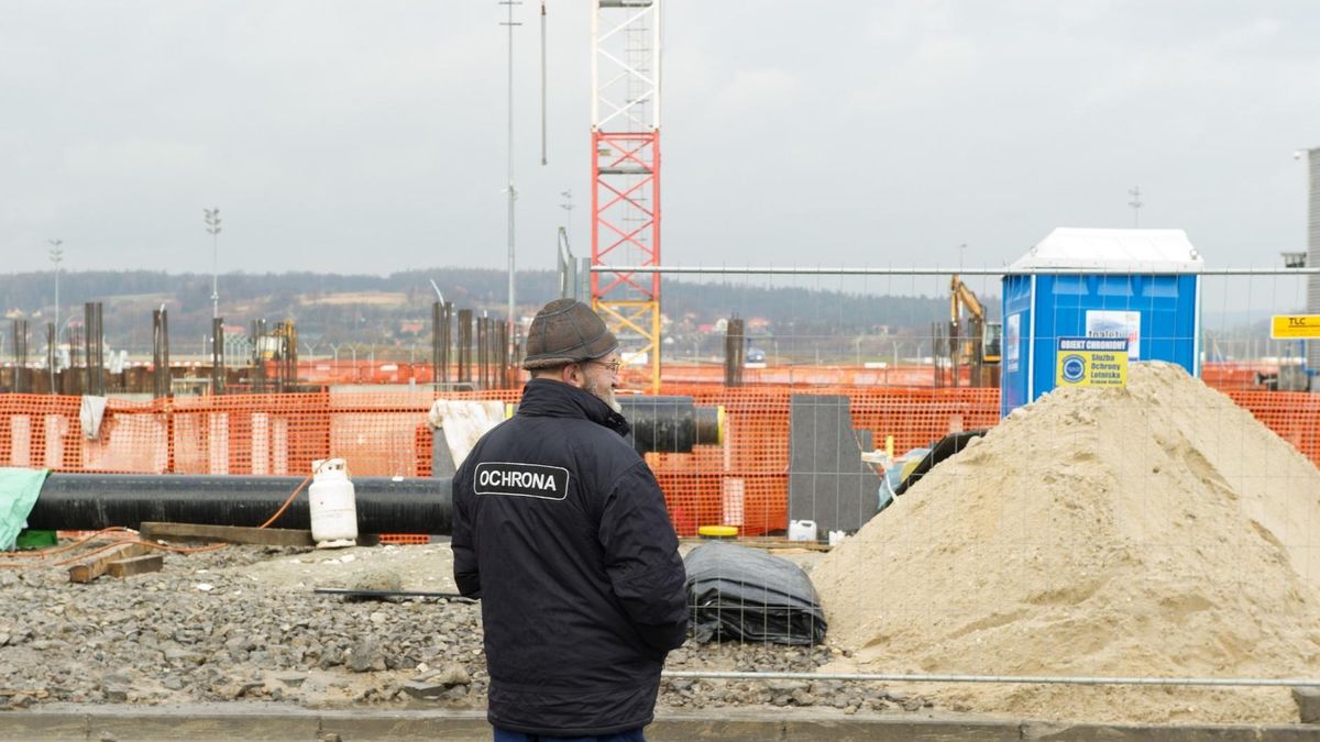 Na umowie-zlecenie często pracowali ochroniarze.