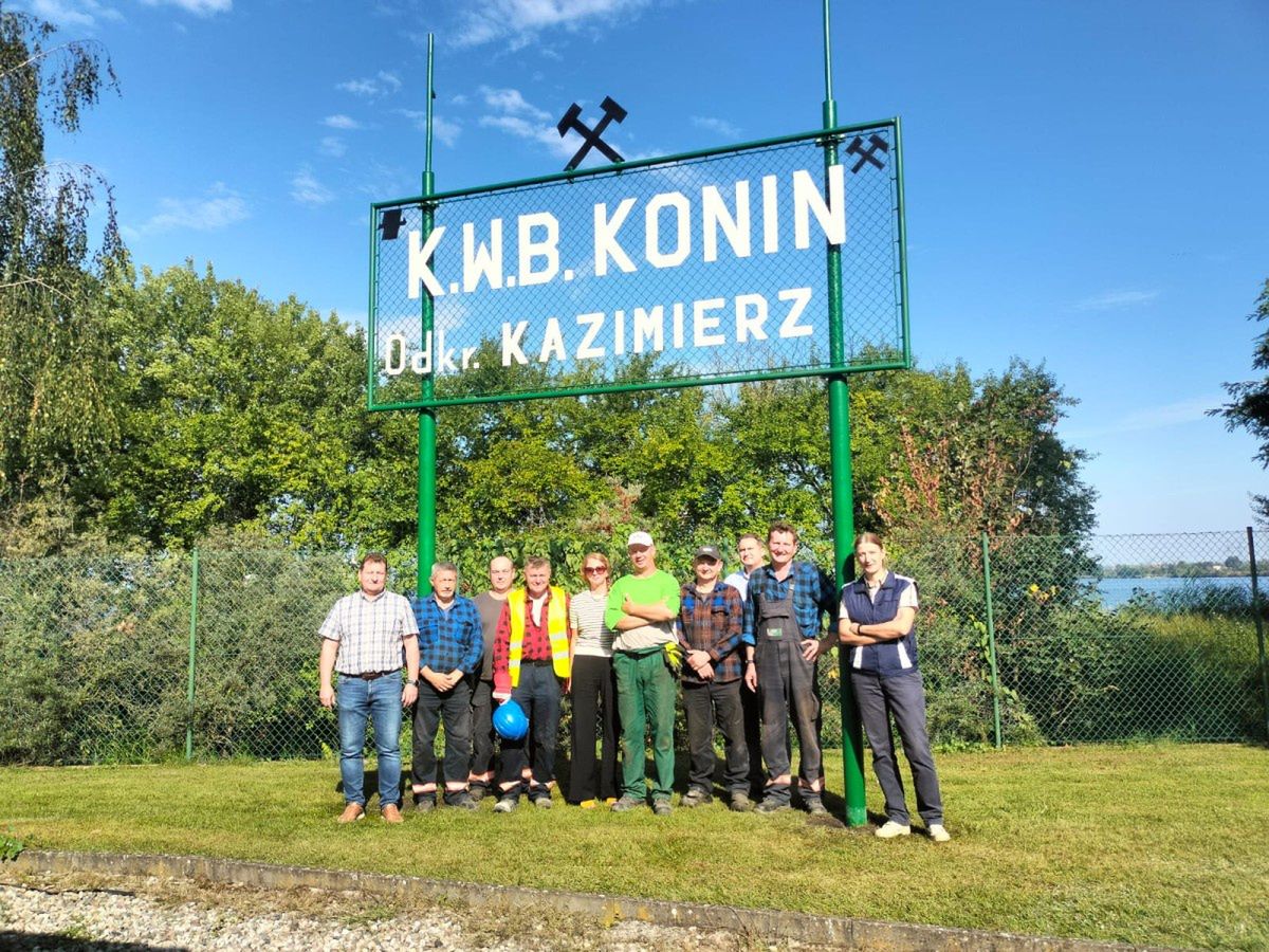 Konin: Hiszpanka i brykieciarka. Kopalniana brama trafiła do muzeum