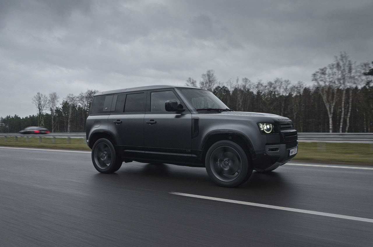 Test: Land Rover Defender z silnikiem V8 i jedno ważne pytanie