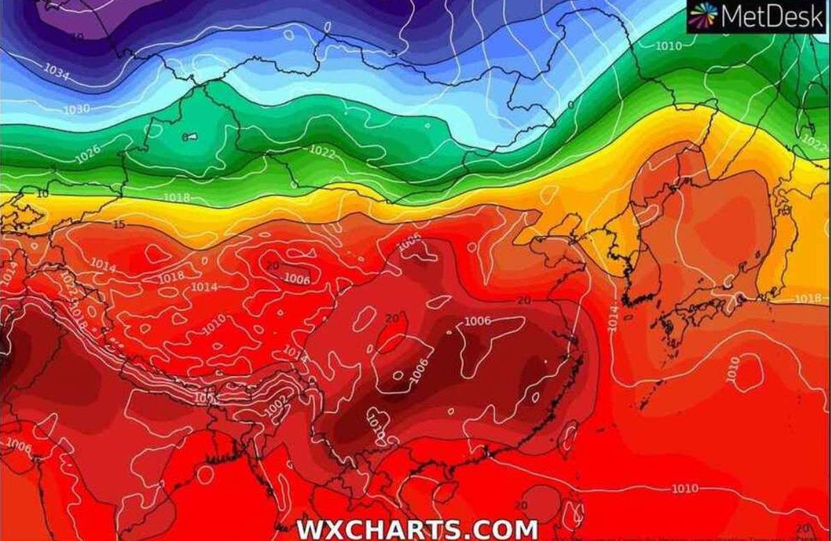 Prognozowana temperatura powietrza napływającego nad południowo wschodnią Azję, w tym Chiny na wysokości 1,5 km, 2 października.