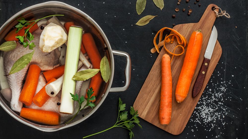 Rosół drobiowy przygotowany z dodatkiem wody 1:1