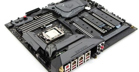 Płyty Intel Z390 zadebiutują 8 października, ale na procesory Core 9000 poczekamy trochę dłużej