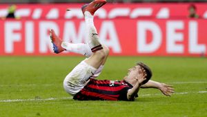 AC Milan - Inter Mediolan. Włosi bronią Krzysztofa Piątka. "Jest osamotniony", "Suso jest szkodliwy dla Piątka"
