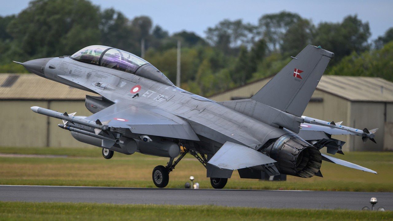 Opóźnienie F-16 dla Ukrainy. Maszyny z Danii dotrą później