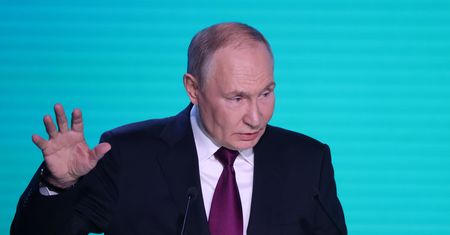 Przekaz z Kremla: podatki to wina Zachodu. Zakaz wspominania o Putinie