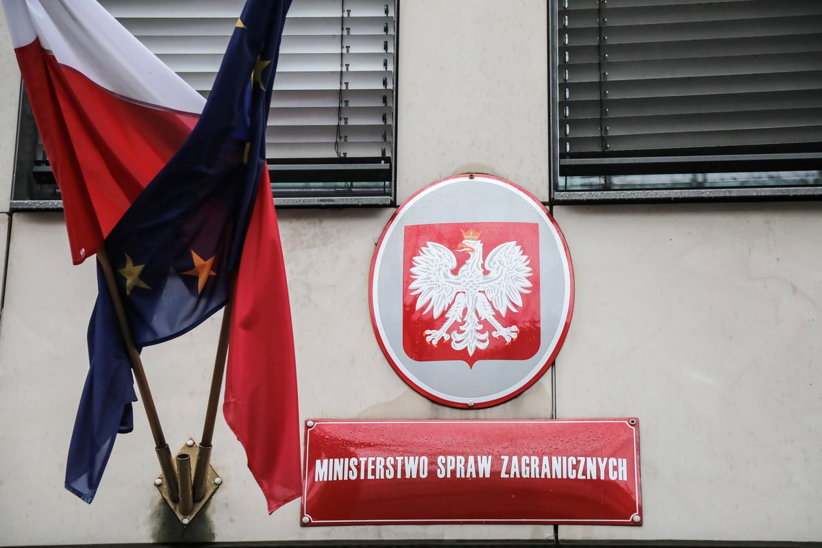 Mimo kontrowersji wokół listu MSZ broni wiceambasadora Czech