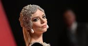 Anya Taylor Joy kradła spojrzenia. Fantazyjny biustonosz zwracał uwagę