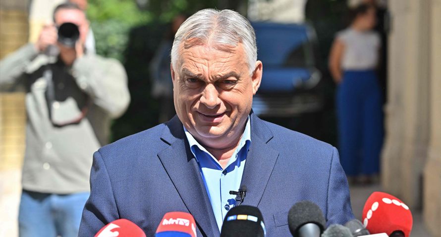 "Odrażająca machina propagandowa". Finansował ją biznesmen powiązany z Orbánem