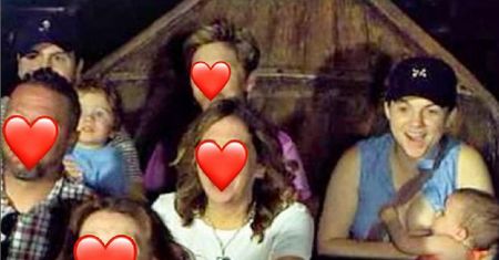 Karmiła dziecko na rollercoasterze. "Niektórzy ludzie tylko szukają atencji"