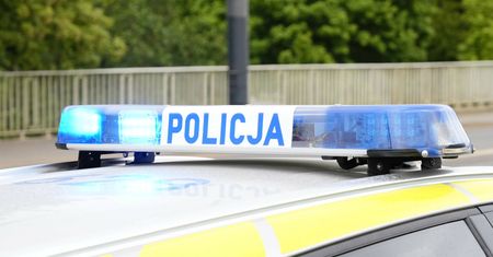 Mieszkańcy w nocy słyszeli wybuchy. Uszkodzony tor, ewakuacja pociągu