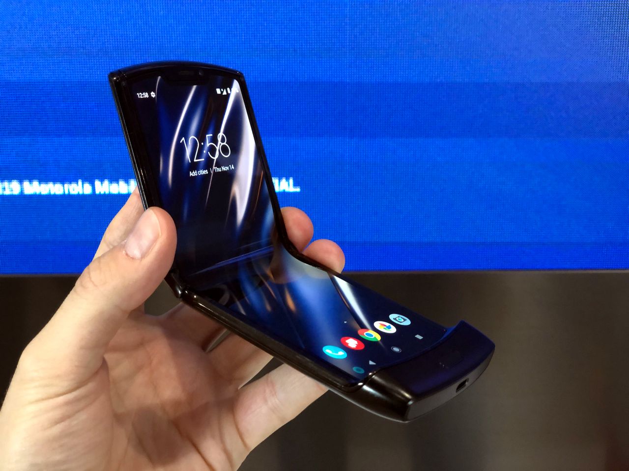 Tak się składa, że Motorola razr ma składany ekran