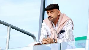Wydał setki milionów złotych. Zaraz utrze nosa całej Polsce