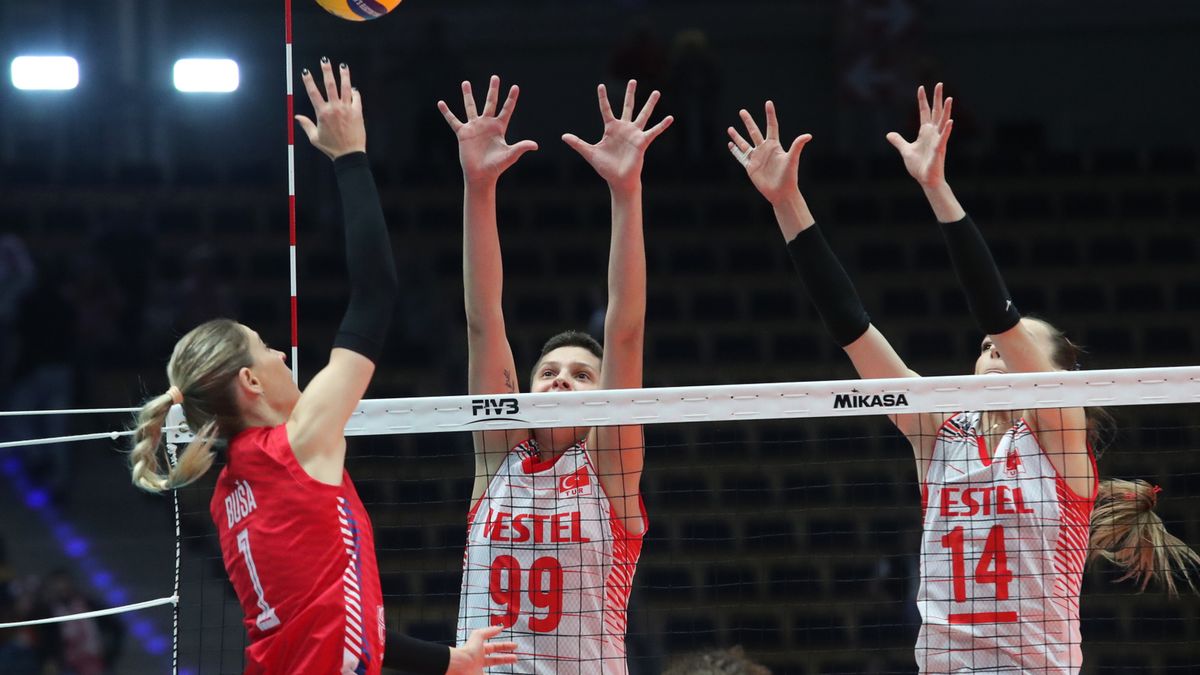 PAP / Roman Zawistowski / Na zdjęciu: mecz Serbia - Turcja na MŚ siatkarek