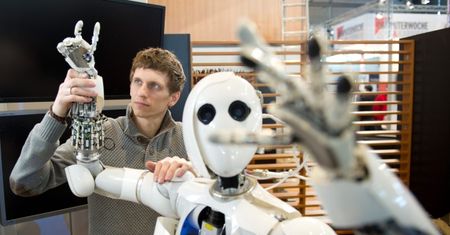 CeBIT 2013: coraz mniej widzów, ale wciąż duże zainteresowanie