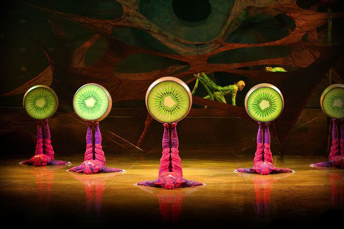 Na początku było jajko. "Cirque du Soleil" zachwyca barwną sztuką o zabawnych owadach