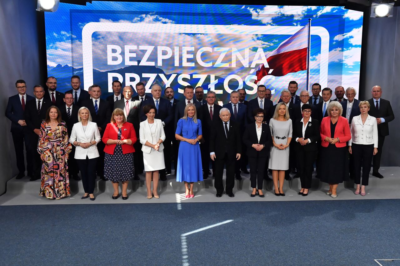 PiS ujawnia kolejne nazwiska. Są listy wyborcze