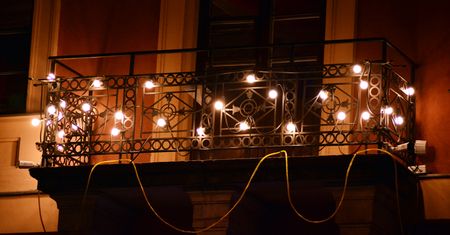 Jakie lampki wybrać na balkon lub taras?
