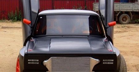 "Pimp my Lada", czyli przebój demoludów w nowej roli
