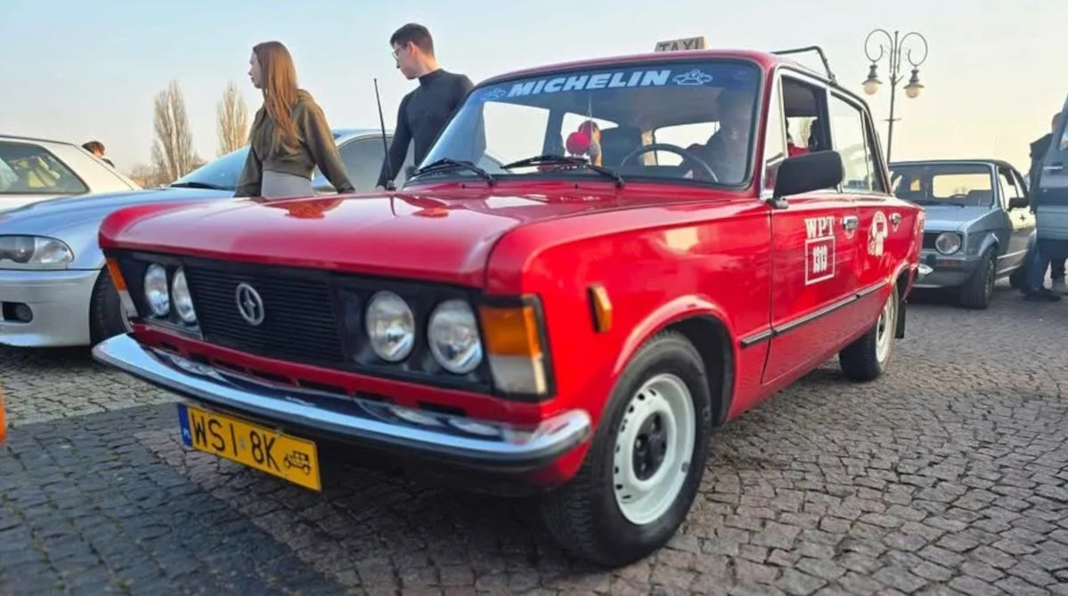 Klasyki wieczorową porą w Gorzowie. Motoryzacyjne perełki na bulwarze