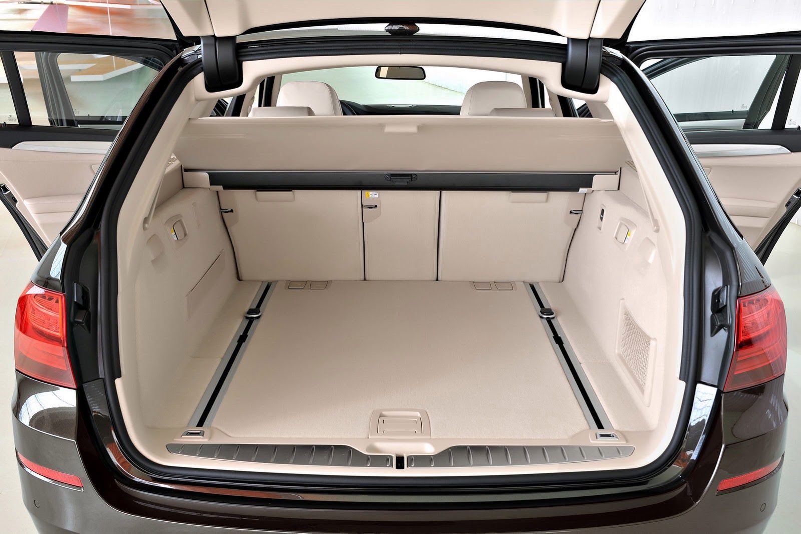 2014 BMW Serii 5 Sedan, Touring, Gran Turismo [galeria] 122