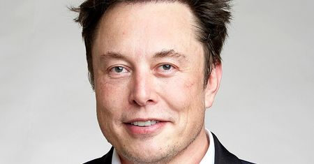 Elon Musk bije kolejny rekord. Czy naprawdę jest na drodze do zostania pierwszym bilionerem?