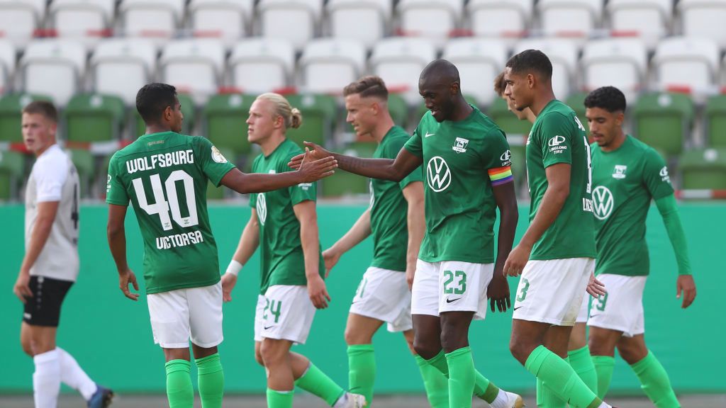 Getty Images / Martin Rose / Na zdjęciu: piłkarze VfL Wolfsburg