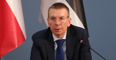 Łotewski minister złożył gratulacje Putinowi: "życzę porażki"