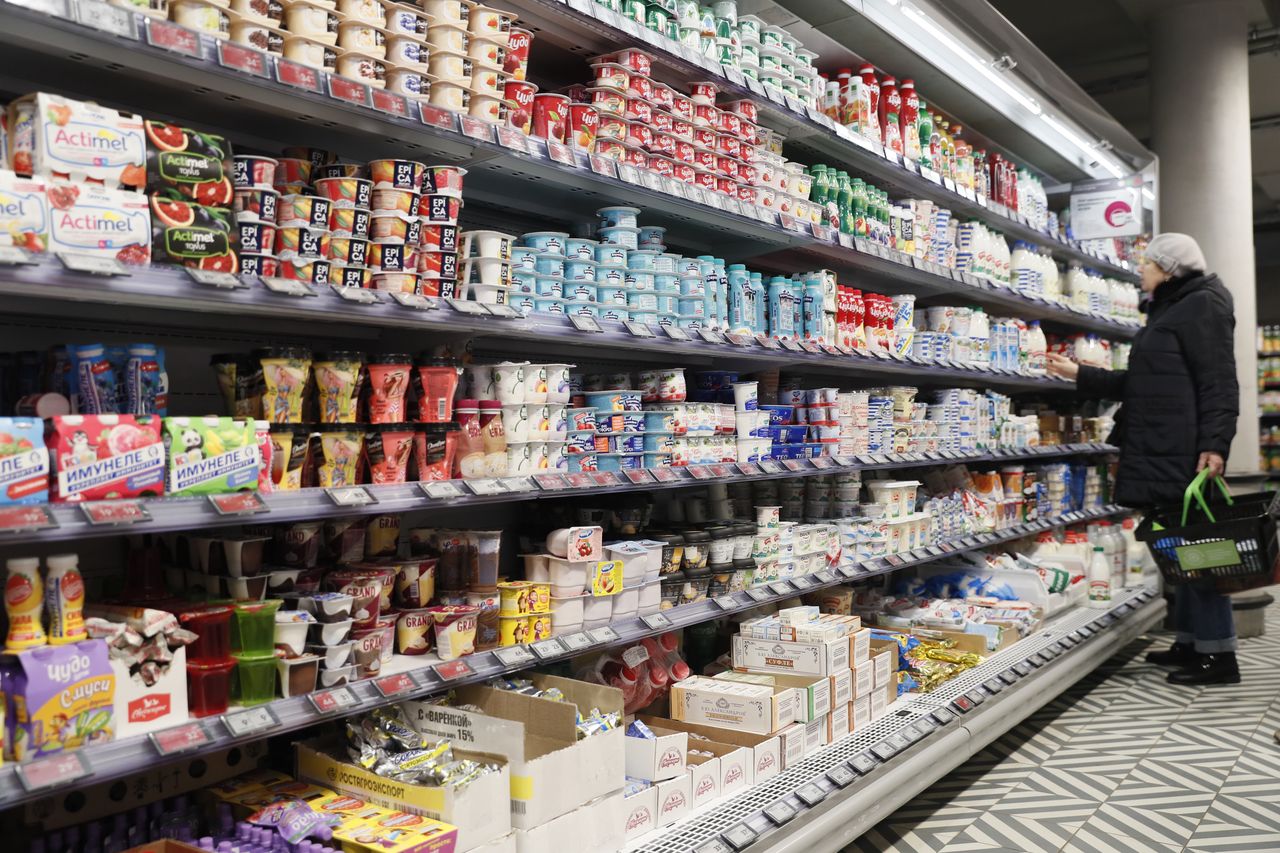 Inflacja w odwrocie? W czerwcu ceny w sklepach niższe niż w maju