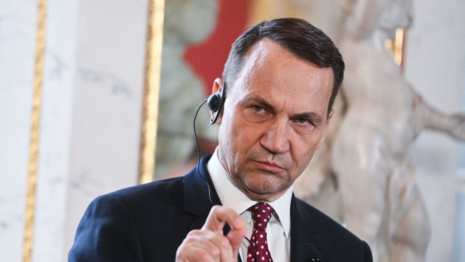 WARSAW, POLAND - NOVEMBER 19: Poland’s Foreign Minister, Radoslaw Sikorski delivers a press statement after the meeting of the EU Big Five and the UK Ministers of Foreign Affairs on November 19, 2024 in Warsaw, Poland. Foreign ministers from European nations are meeting in Warsaw to discuss aid for Ukraine, as the conflict reaches 1,000 days since Russia's invasion. The meeting comes following Donald Trump's win in the US presidential election. During his campaign, Trump had hinted at potential changes he would make to US policy and support for Ukraine. (Photo by Omar Marques/Getty Images)