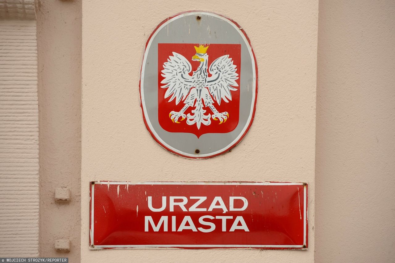 Urzędy nie są zainteresowane rządowym programem. Oto powody