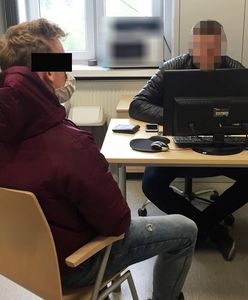 Warszawa. Ukradli smartfona i sprzedali w komisie