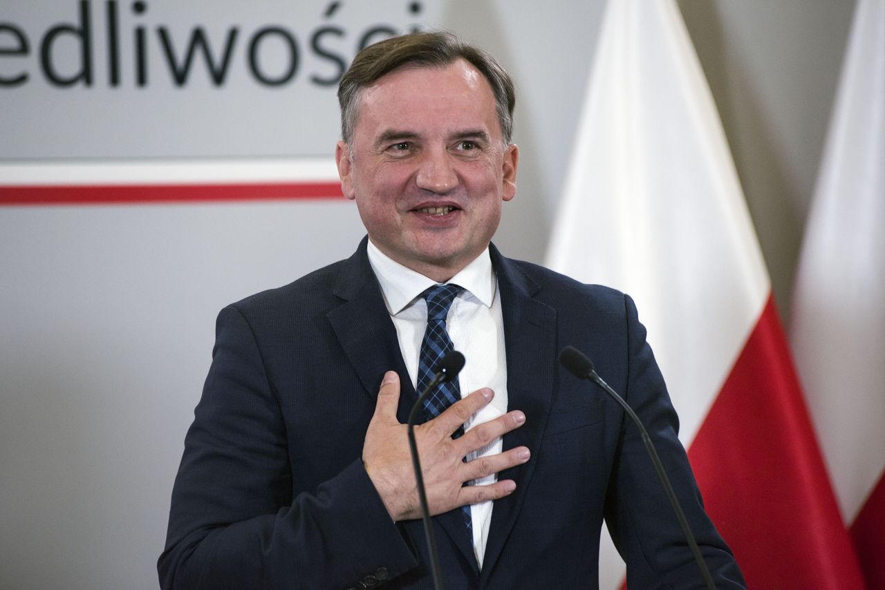 Zbigniew Ziobro w pierwszym półroczu 2023 r. brał zdalny udział w posiedzeniach KRS, ale nie wziął udziału w jawnych głosowaniach 