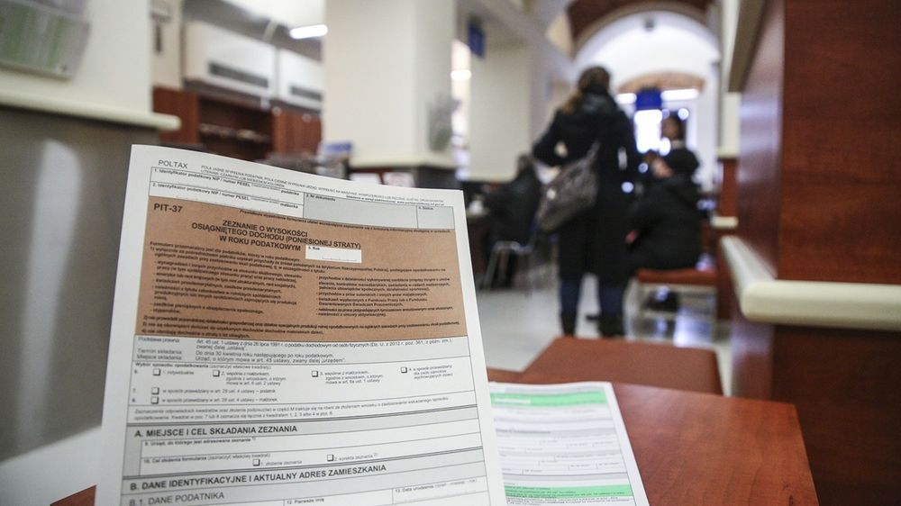 Oszuści korzystają z okazji, że kwiecień to ostatni miesiąc na rozliczenia podatkowe Polaków