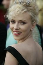 Seksowna Scarlett Johansson na "Południowym Pacyfiku"