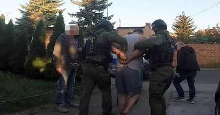 Poszukiwany za posiadanie narkotyków i znęcanie się nad rodziną zatrzymany