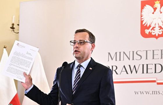 Ministerstwo Sprawiedliwości wezwało RPO do obrony prezesa Radia Nowy Świat. „Nie mam takich kompetencji”
