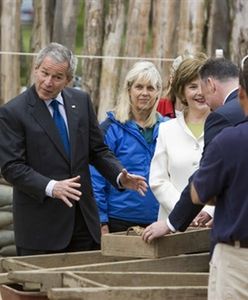 Bush na 400-lecie Jamestown mówił o "promocji demokracji"
