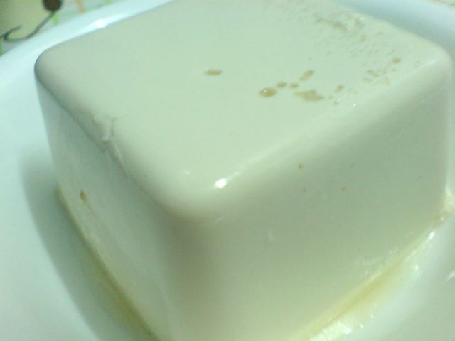 Sfermentowane słone tofu z dodatkiem siarczanu wapnia