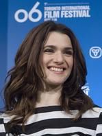 Rachel Weisz wraca do domu