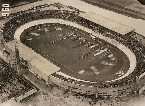 Stadion olimpijski w Amsterdamie. Źródło: Wikipedia