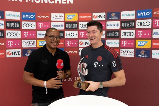 Robert Lewandowski i Paulo Sergio. Wręczenie nagrody przebiegało w świetnej atmosferze