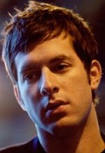 Mark Ronson komponuje pod playboya-alkoholika