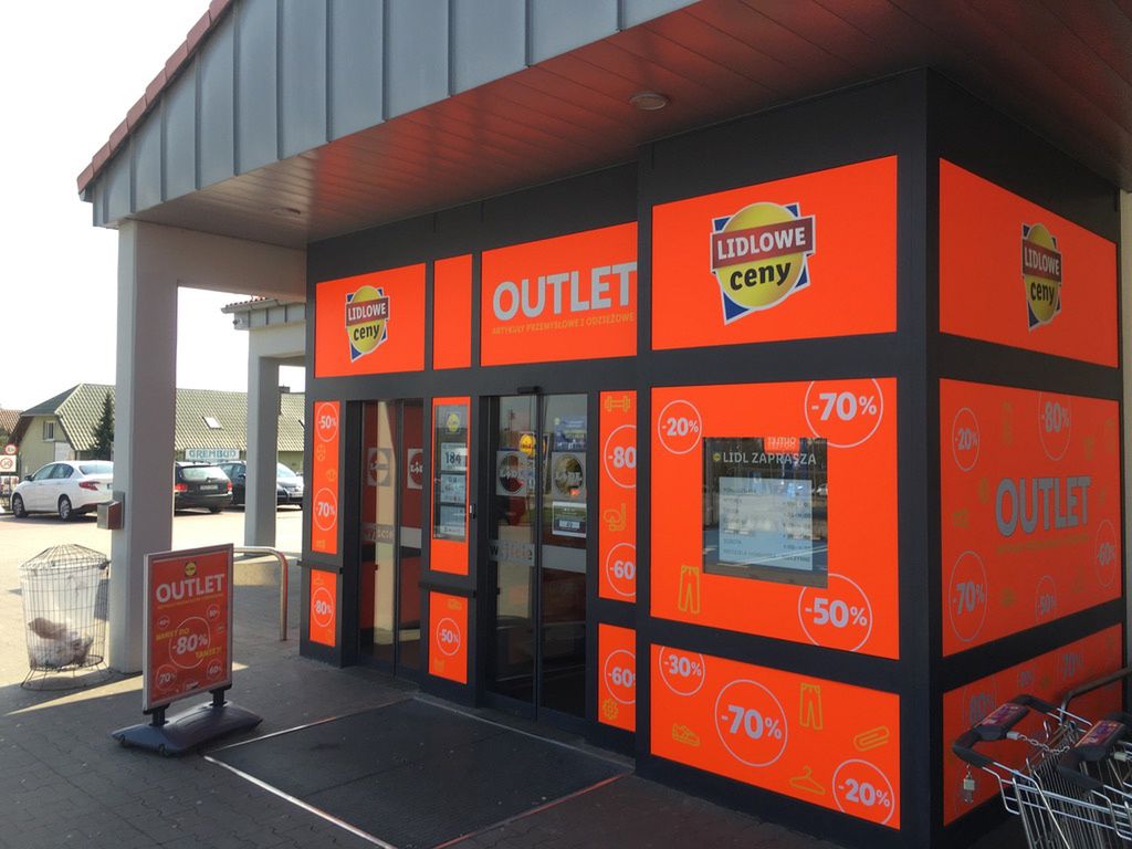 Outlet Lidla kusi cenami. Sprawdzamy, co i za ile można tam kupić