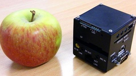 Komputer wielkości owocu 1