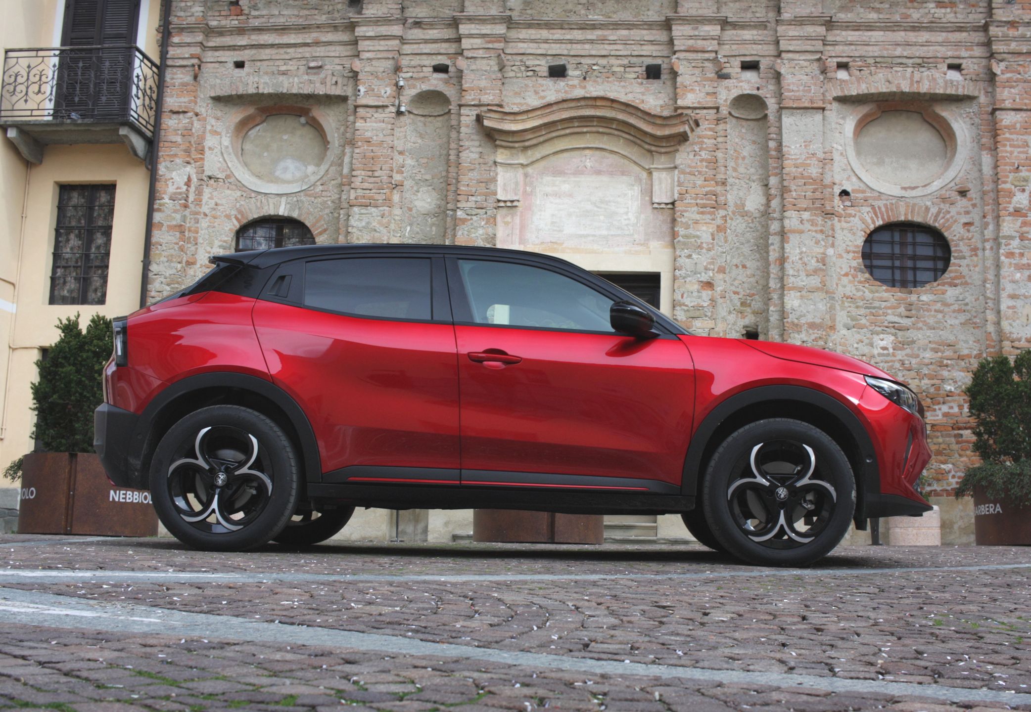 Alfa Romeo Junior Ibrida Q4