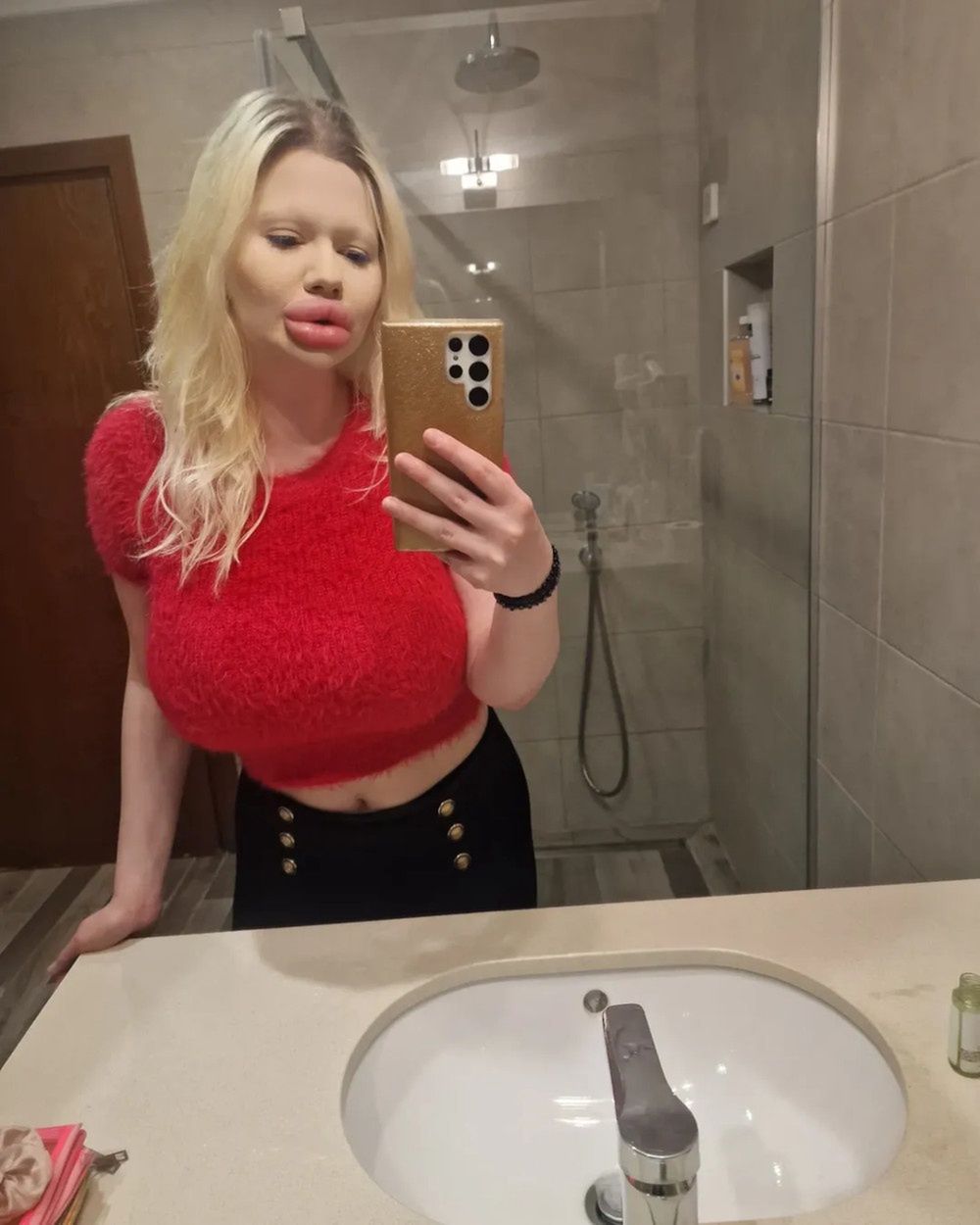 "Bułgarska Barbie" i jej metamorfoza