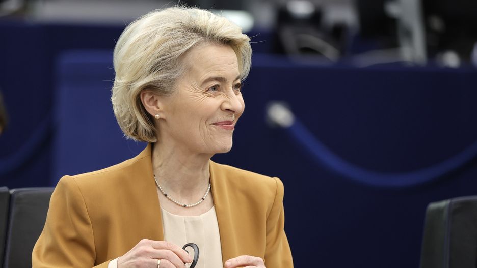 European Parliament session in Strasbourg
epa11025936 European Commission President Ursula von der Leyen speaks during a debate on 'Preparation of the European Council meeting of 14-15 December 2023' at the European Parliament in Strasbourg, France, 13 December 2023.  EPA/RONALD WITTEK 
Dostawca: PAP/EPA.
RONALD WITTEK