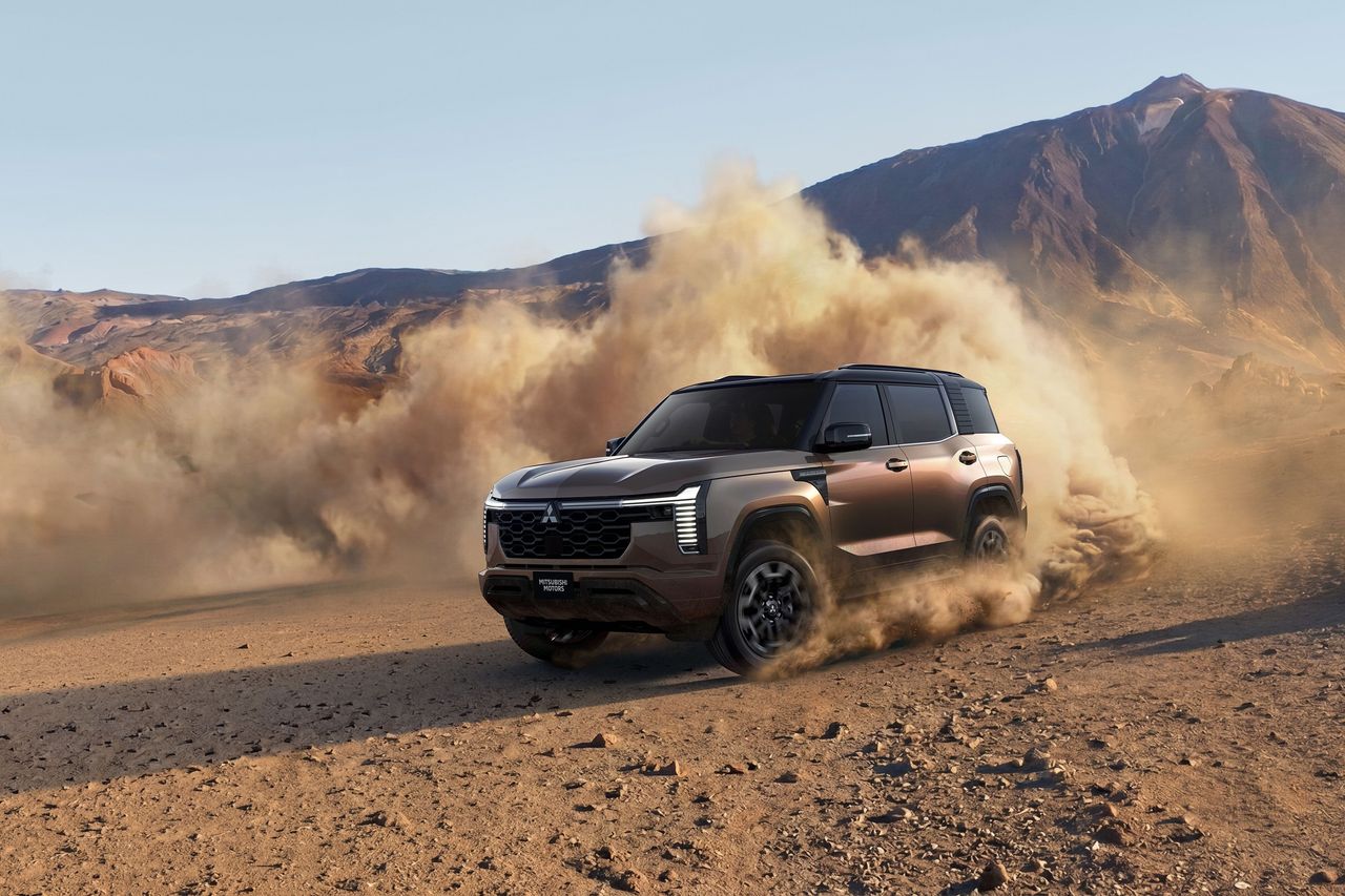 Mitsubishi przywróciło do życia Pajero. Ma stawić czoła Land Cruiserowi