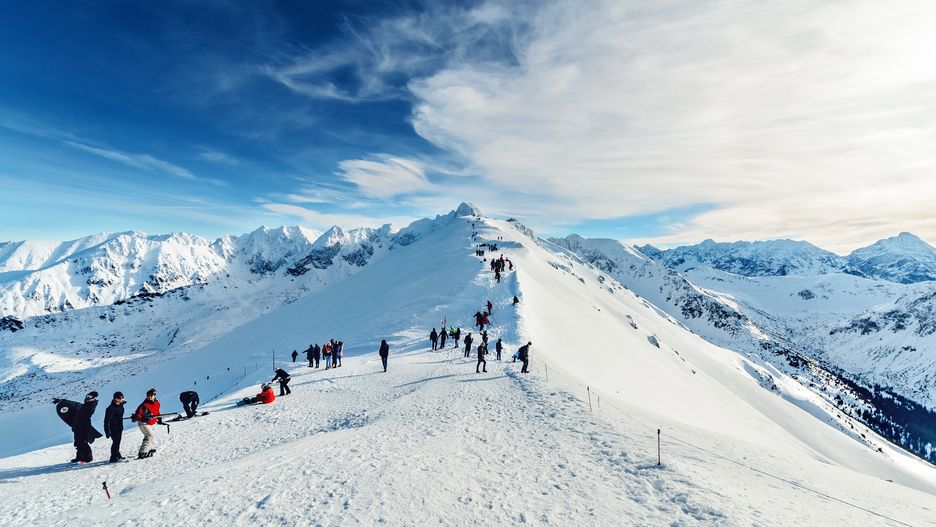 Warunki do uprawiania turystyki w wyższych partiach Tatr są obecnie bardzo trudne